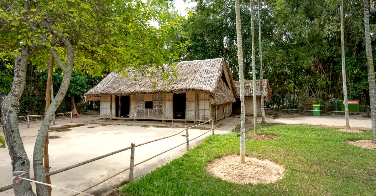 découvrez heritage village, un site unique où l'histoire prend vie à travers des bâtiments traditionnels, des ateliers artisanaux et des animations culturelles pour toute la famille.