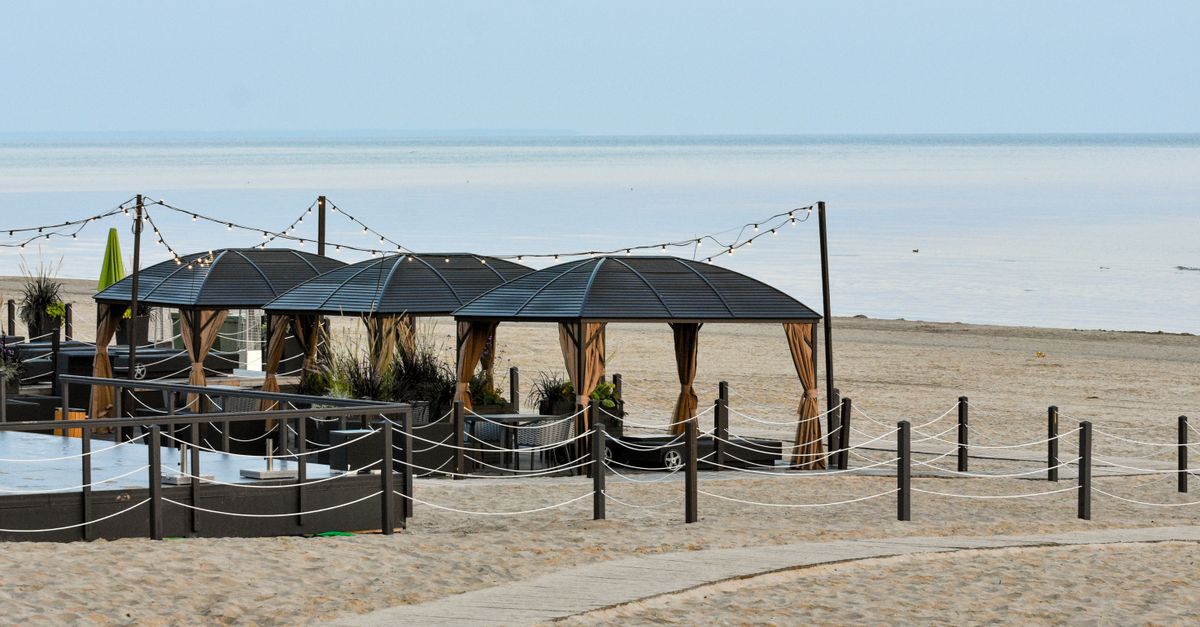 découvrez l'ouverture officielle de notre resort de luxe, offrant des expériences uniques, des hébergements confortables et des activités pour toute la famille. réservez dès maintenant pour des vacances inoubliables.